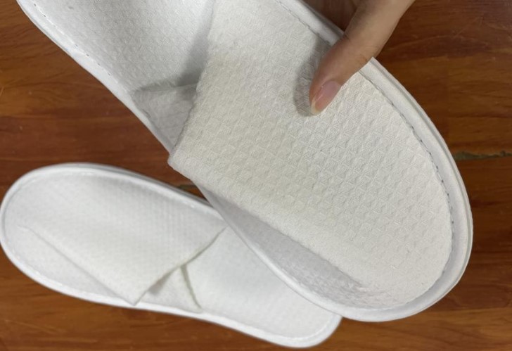 Pantufla de algodón waffle